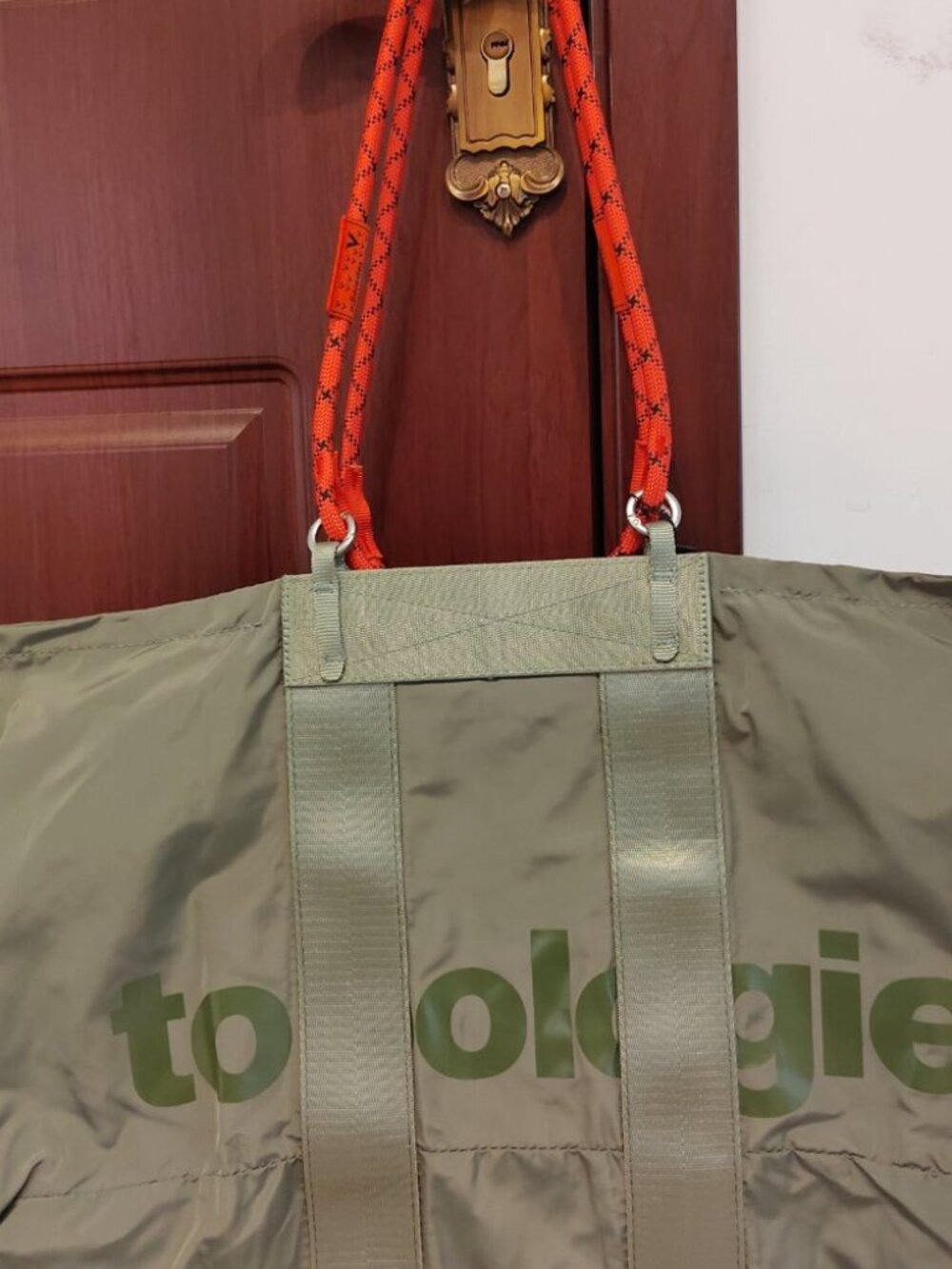 Pre-owned Topologie Versatile Carryall Tote Bag - Stylish Travel Handbag